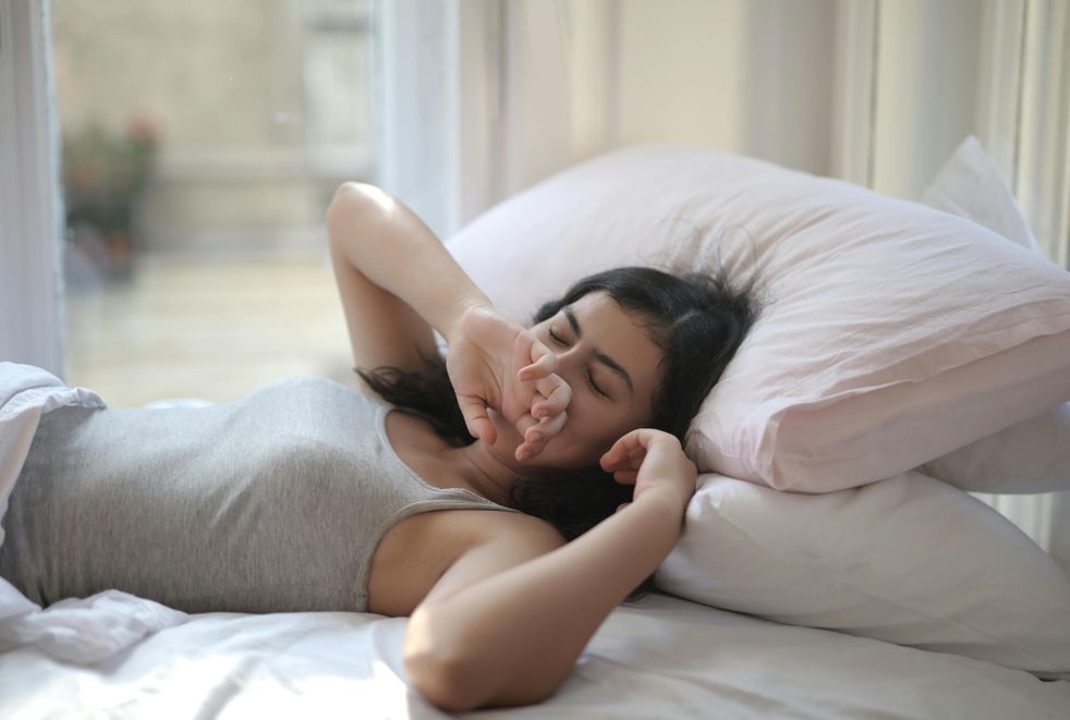 Sleep Apnea and Weight Loss: Understanding the Impact on Women's Health Woman experiencing fatigue and drowsiness, a common symptom of sleep apnea